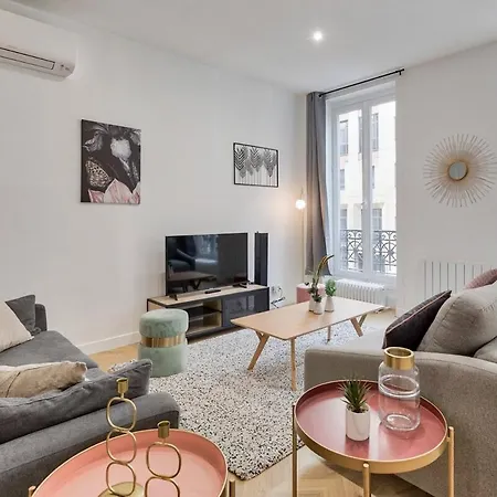 Quartier Plaine-monceau 8p 1 * Paris