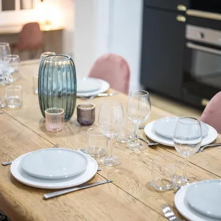 Quartier Plaine-monceau 8p 1 Apartment *